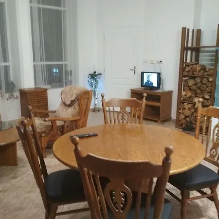 Pivonicka Chalupa U Fiseru
